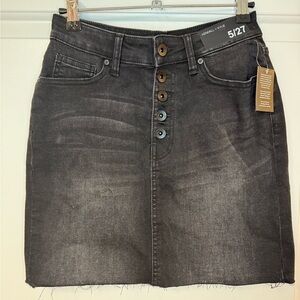 Kendall & Kylie Black Mini Skirt (NWT)